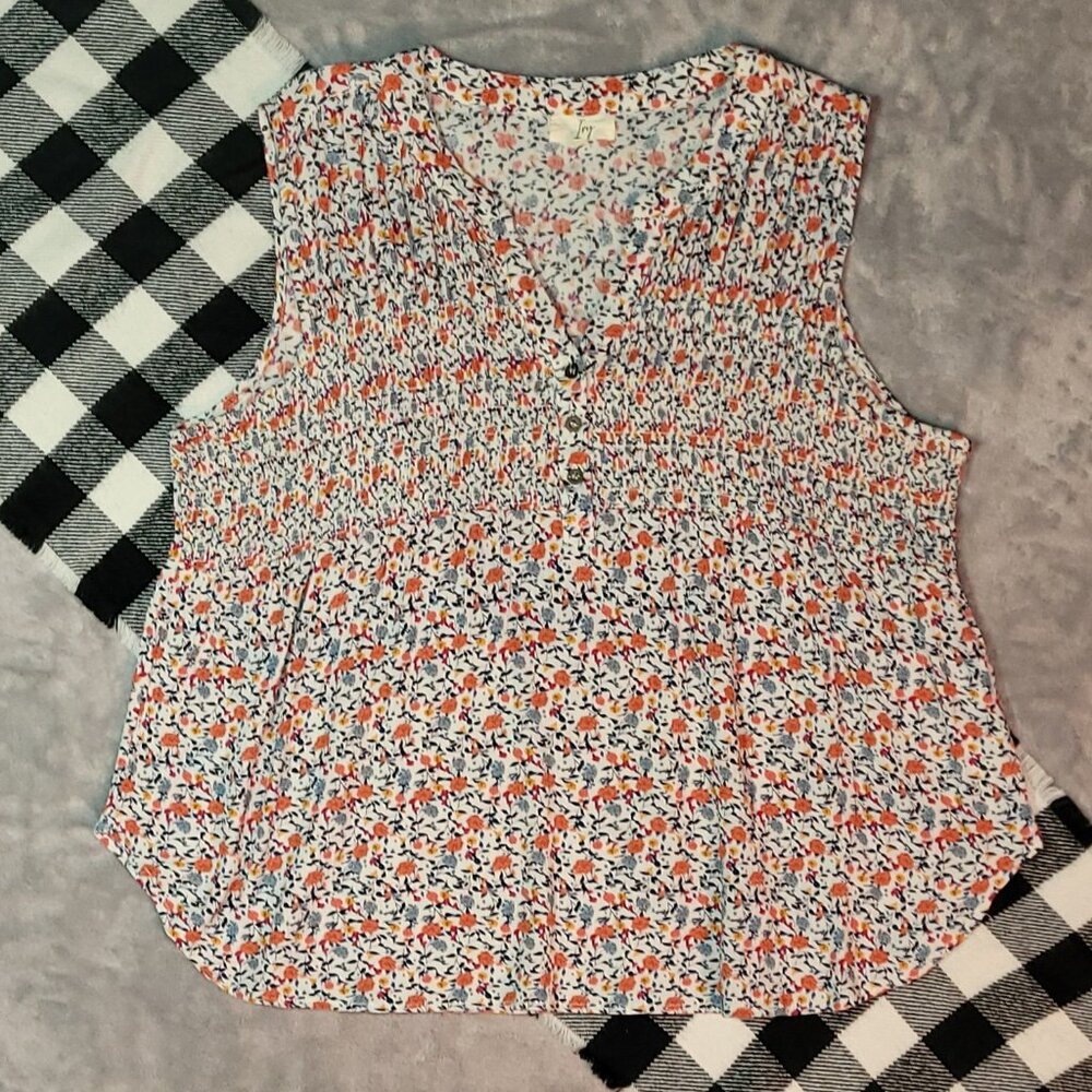 XL | Ivy | Shirred Button-V-Neck Sleeveless Blouse